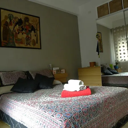 Interno 10 *